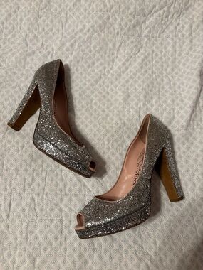 moschino glitter pumps size 9.5